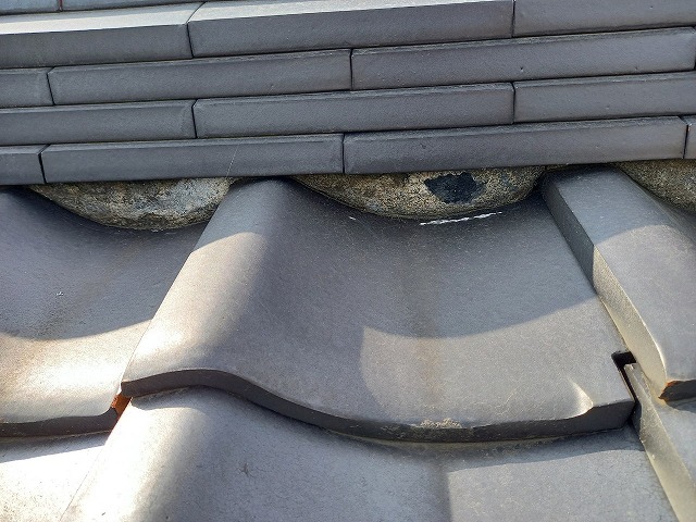 大棟経年劣化した漆喰